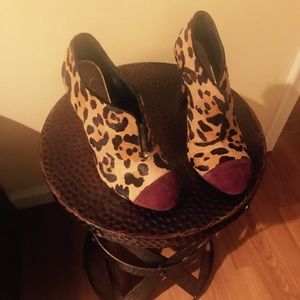 Jessica Simpson ankle boot(ies)